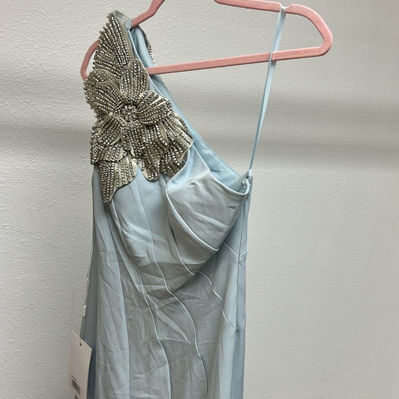 Mac Duggal 11810 Crepe One Shoulder Embellished Floral Gown NWT Powder Blue - Picture 5 of 7